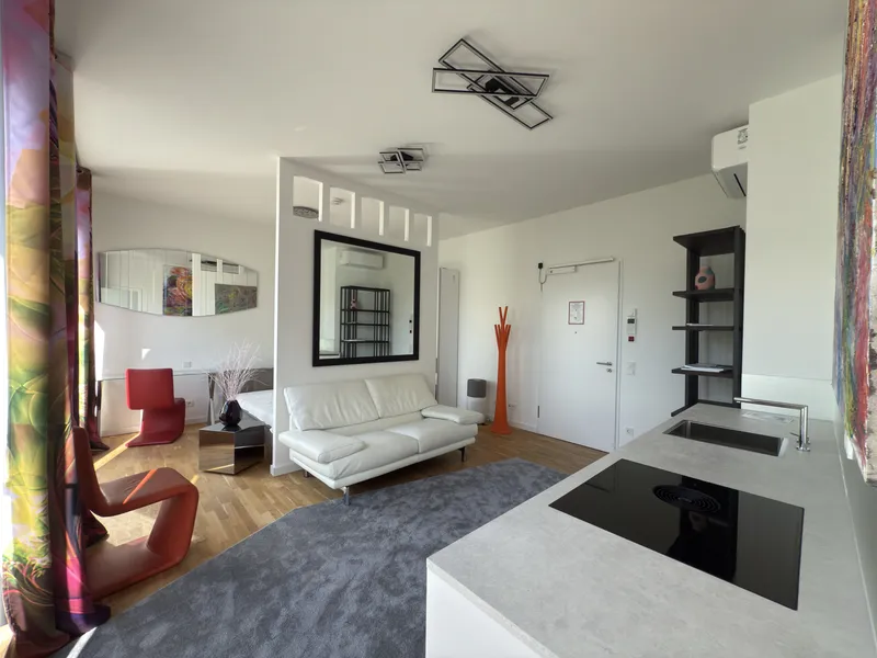 Möbliertes Penthouse-Studio mit 16 m² Terrasse und Klimaanlage am Gleisdreieckpark — photo 1